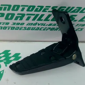 Foto de Estribera trasera derecha con reposapies Benelli MACIS referencia 324-22-39896 foto 3