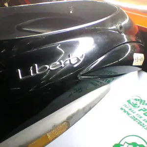 Foto de Carcasa bajo asiento Piaggio LIBERTY 125 - 05-08 referencia 45-21-30250 foto 5