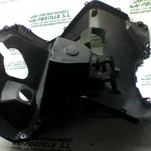 Foto de Contraescudo Yamaha XMAX 250 referencia 307-22-37464 foto 9