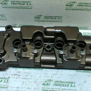 Foto de Tapa de balancines Honda CBR650 FA referencia 104-18-13471 foto 2