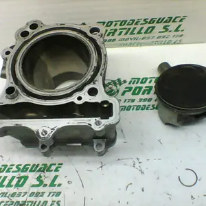 Foto de Cilindro y pistón Suzuki V Strom 650 referencia 144-19-21253 foto 11
