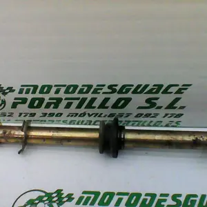 Foto de Eje de rueda delantera Yamaha YBR 125 i referencia 323-19-24457 foto 8