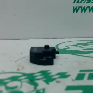 Foto de Sensor de freno delantero Kymco PEOPLE S 125 referencia 369-23-46806 foto 2