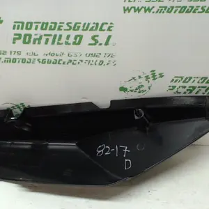 Foto de Carcasa lateral trasera derecha Honda CBF 250 referencia 180-20-33904 foto 10
