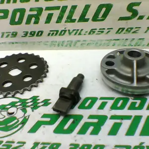 Foto de Bomba de aceite Honda S-wing 125 referencia 241-19-22719 foto 3