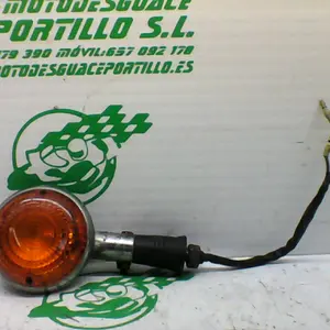 Foto de Intermitente delantero derecho Yamaha VIRAGO 250 referencia 261-21-39130 foto 4