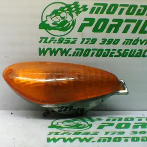 Foto de Intermitente trasero derecho Piaggio NRG MC3 50 referencia 450-22-41421 foto 4