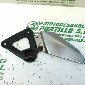 Foto de Estribera delantera izquierda Suzuki GS-500-F referencia 166-19-21501