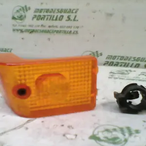 Foto de Intermitente delantero derecho Peugeot ST 50 referencia 37-18-12198 foto 2