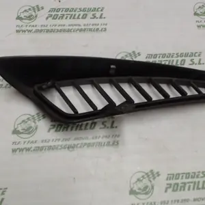 Foto de Entrada de aire lateral derecha Aprilia Sport city 250 inyeccion 09-10 referencia 89-17-7976