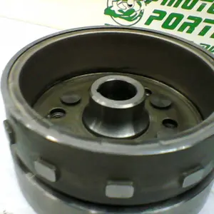 Foto de Plato magnetico Yamaha YBR 125 i referencia 118-19-19579 foto 2