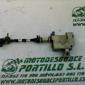 Foto de Motor de apertura de asiento Piaggio X8 125 referencia 295-20-37293 foto 2