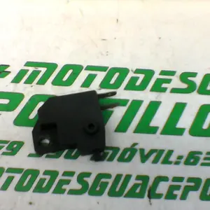 Foto de Sensor de freno delantero Daelim Besbi 125 referencia 154-18-22411 foto 2