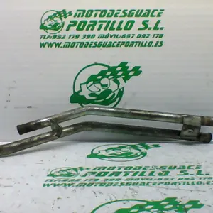 Foto de Tubería de agua Yamaha XMAX 250I referencia 283-22-37595 foto 4