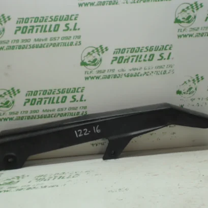 Foto de Cubre cadena Suzuki GS 500 E referencia 290-20-36896