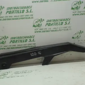 Foto de Cubre cadena Suzuki GS 500 E referencia 290-20-36896