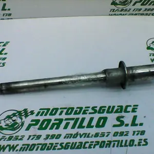 Foto de Eje de rueda delantera Suzuki Marauder 125 referencia 46-19-17691 foto 4