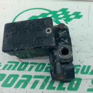 Foto de Bomba de freno delantero Yamaha XT 600 E referencia 72-24-48011