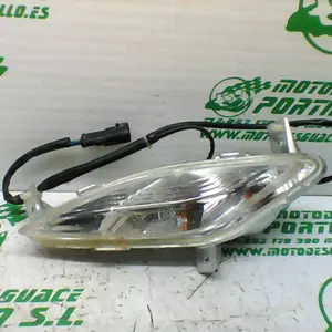 Foto de Intermitente delantero izquierdo Piaggio FLY 125 3V referencia 456-22-41225 foto 3