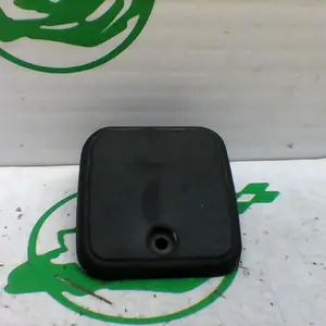 Foto de Tapa bomba de freno, derecha Piaggio MP3 250 RL referencia 397-21-40325 foto 3