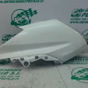 Foto de Carcasa delantera izquierda Yamaha N MAX 125 referencia 394-23-46323 foto 3