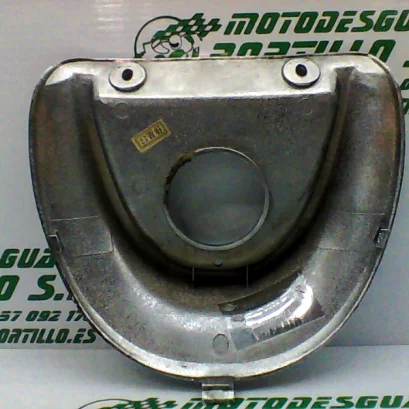 Foto de Embellecedor de tapa depósito de gasolina Aiyumo Classic 125 referencia 43-17-17767