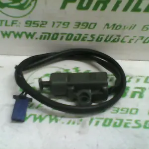 Foto de Sensor de patilla lateral Yamaha Majesty 125 referencia 80-19-39323 foto 7