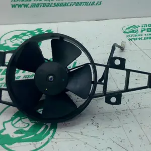 Foto de Ventilador del radiador Piaggio BEVERLY 300 I referencia 452-23-46595 foto 3