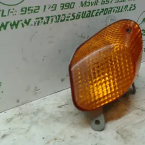 Foto de Intermitente delantero izquierdo Yamaha Cygnus flame 125 referencia 271-20-30359 foto 4