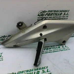 Foto de Reposapies trasero Honda Silver wing 600 referencia 122-19-20084 foto 1