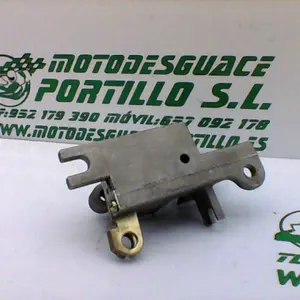 Foto de Cerradura del asiento Kymco Agility city 125 referencia 17-19-39618 foto 12