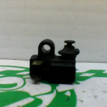 Foto de Sensor de freno delantero Yamaha xmax 125 16 referencia 339-22-38910