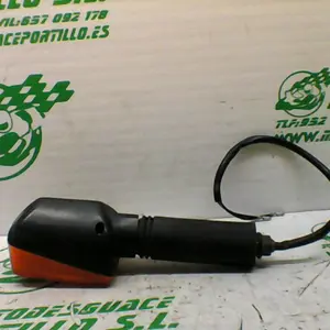 Foto de Intermitente delantero derecho Suzuki GS 500 E referencia 290-20-36941 foto 9