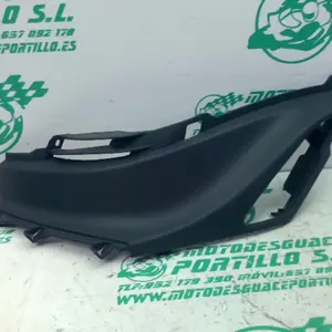 Foto de Carcasa bajo asiento Piaggio liberty 125 i 2023 referencia 60-26-49248 foto 9