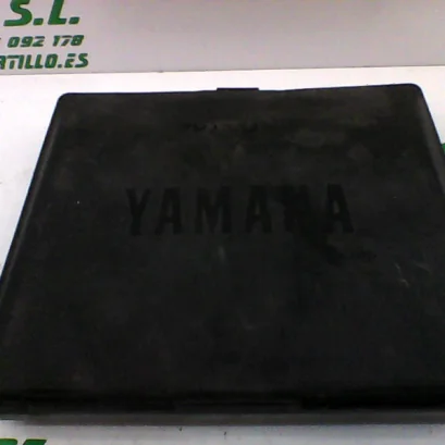 Foto de Caja de herramienta Yamaha special 250 referencia 183-16-17773