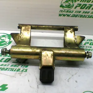 Foto de Soporte de motor Honda LEAD 100 referencia 136-17-32299 foto 5