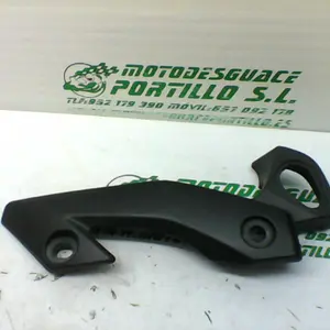 Foto de Embellecedor de intermitente delantero izquierdo Yamaha FZ1-N referencia 177-19-21636 foto 3