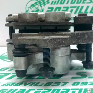 Foto de Pinza de freno delantera Yamaha Xcity 250 referencia 366-19-37319 foto 5