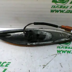 Foto de Intermitente delantero izquierdo Yamaha Cygnus flame 125 referencia 271-20-30359 foto 3