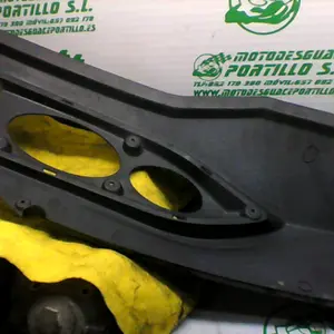 Foto de Carcasa lateral trasera derecha Daelim S3 125 I referencia 75-21-29317 foto 4