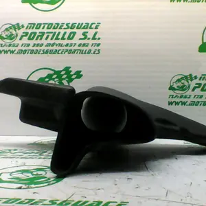 Foto de Entrada de aire lateral Izquierda Honda Cbr 600 F4i referencia 124-20-31872 foto 3