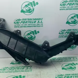 Foto de Suelo izquierdo Yamaha N MAX 125 referencia 394-23-46335 foto 3