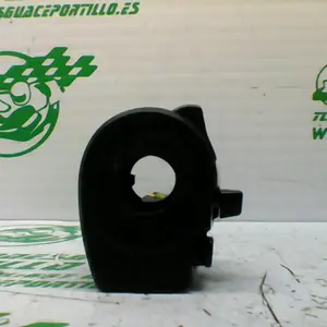 Foto de Piña izquierda Yamaha N MAX 125 referencia 394-23-46371 foto 7