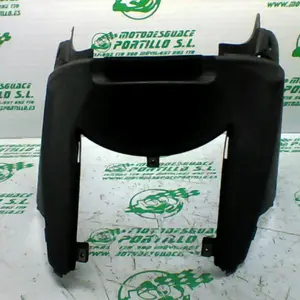 Foto de Carcasa bajo asiento Kymco Agility city 125 referencia 17-19-39612 foto 19