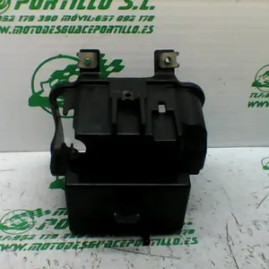 Foto de Caja batería Honda Pcx 125 referencia 181-23-46273 foto 13