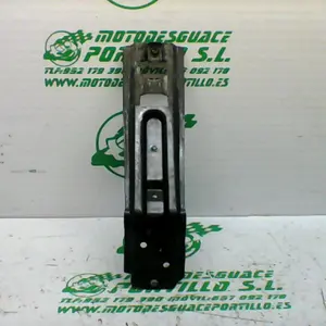 Foto de Soporte portamatricula Piaggio MP3 YOURBAN 300 LT referencia 440-21-36674 foto 3