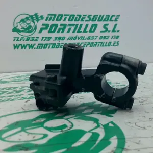 Foto de Soporte de maneta trasera Honda Pcx 125 referencia 181-23-46213 foto 12