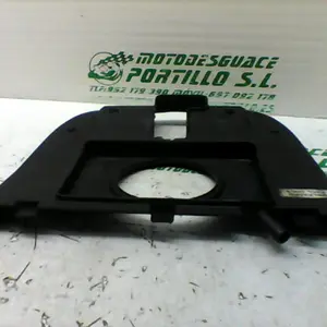 Foto de Tapa deposito de gasolina Honda SH 125 referencia 239-19-22548 foto 6