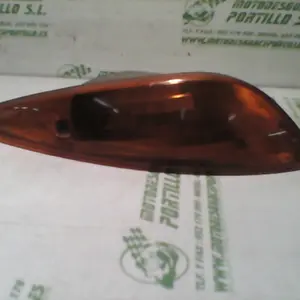 Foto de Intermitente trasero izquierdo Peugeot Elyseo 50 referencia 191-21-30197 foto 6