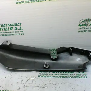 Foto de Carcasa lateral trasera derecha Yamaha YBR 125 i referencia 323-19-24300 foto 11